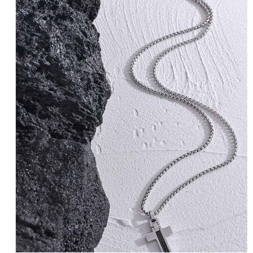 Mens Silver Enamel Zircon Cross Necklace